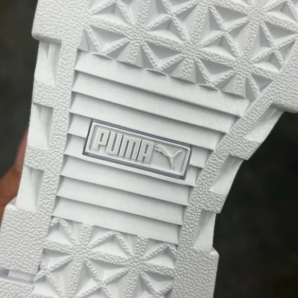 Puma Double Sole Women'ss shoe - Picture 10 of 10